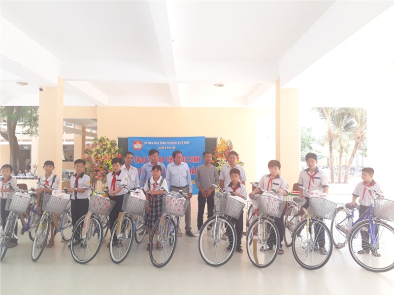 Một số hình ảnh quá trình tự đánh giá năm học 2019-2020