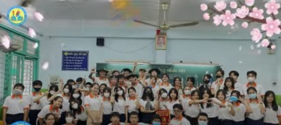 Buổi talkshow: gặp gỡ những nhân vật đến từ quá khứ - Lớp 9/2 - Cô Yến Phi