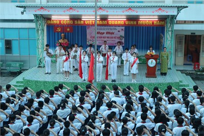 Trường THCS Bình Chánh - Sinh hoạt dưới cờ tuần 13 năm học 2024-2025