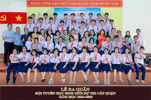 Lễ ra quân đội tuyển học sinh giỏi lớp 9 cấp Quận năm học 2024 - 2025