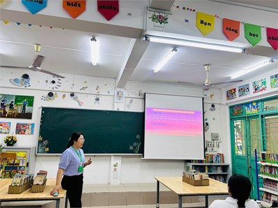 Sinh hoạt chuyên môn Tuần 3_Chuyên đề: Một số vấn đề về thiết kế ma trận, đặc tả và thiết kế đề kiểm tra định kì. Lưu ý khi chọn ngữ liệu trong đề kiểm tra_GV thực hiện: Lê Ngọc Xuân Khánh