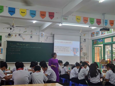 Tiết dạy NCBH môn Văn_Bài dạy minh họa: Những kinh nghiệm dân gian về con người, xã hội_GV thực hiện Nguyễn Thị Thanh Bình