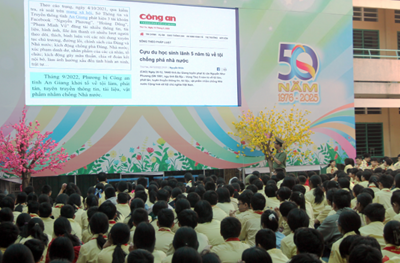 Báo Công an Thành phố Hồ Chí Minh đưa tin Trường THCS Phan Tây Hồ tổ chức buổi tuyên truyền về kỹ năng nhận diện tin giả và ý thức chấp hành pháp luật trên không gian mạng cho học sinh nhà trường.